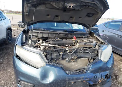 2014 Nissan Rogue S z USA, uszkodzony, nr VIN 5N1AT2MV9EC853270